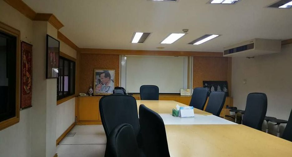 Oficina en venta en Huai Khwang, Bangkok