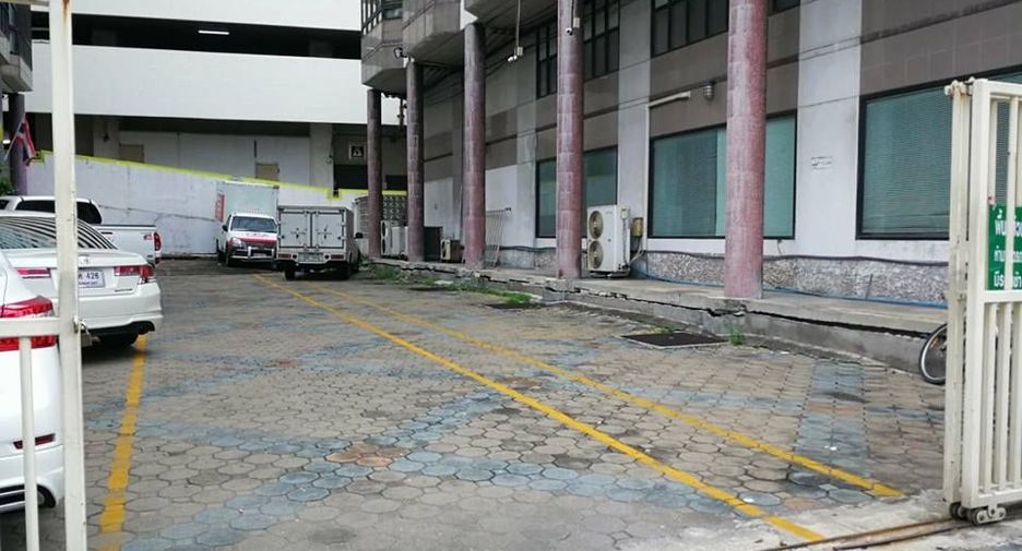 Oficina en venta en Huai Khwang, Bangkok