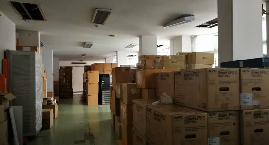 Oficina en venta en Huai Khwang, Bangkok