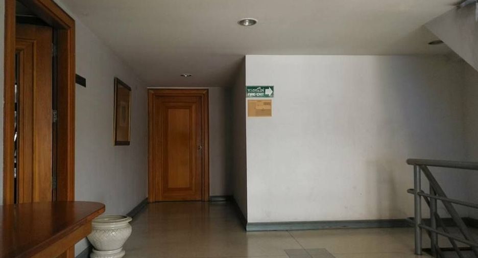 Oficina en venta en Huai Khwang, Bangkok