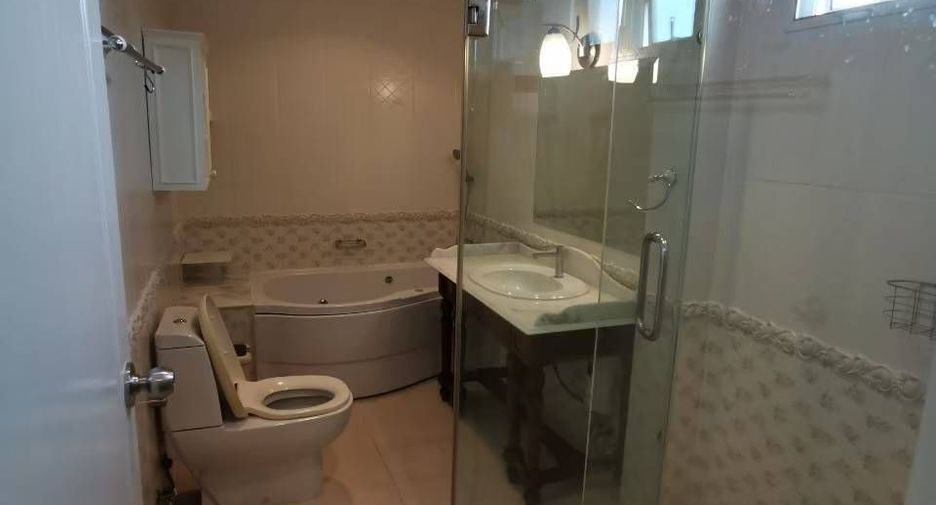 出租 4 卧室 独立屋 在 Mueang Samut Prakan, Samut Prakan