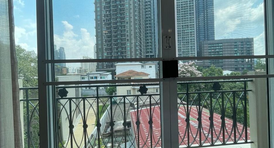 Apartment zur Miete mit 2 Zimmer in Khlong Toei, Bangkok