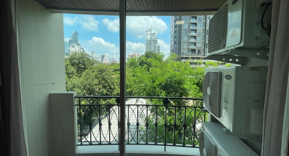 Apartment zur Miete mit 2 Zimmer in Khlong Toei, Bangkok