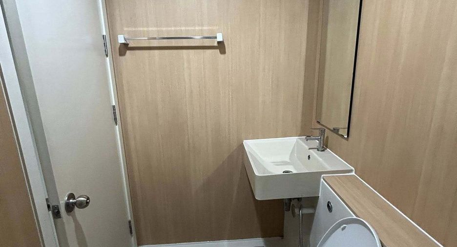 For sale 1 bed condo in Thon Buri, Bangkok