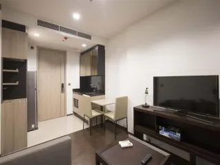 For rent 1 bed condo in Pathum Wan, Bangkok