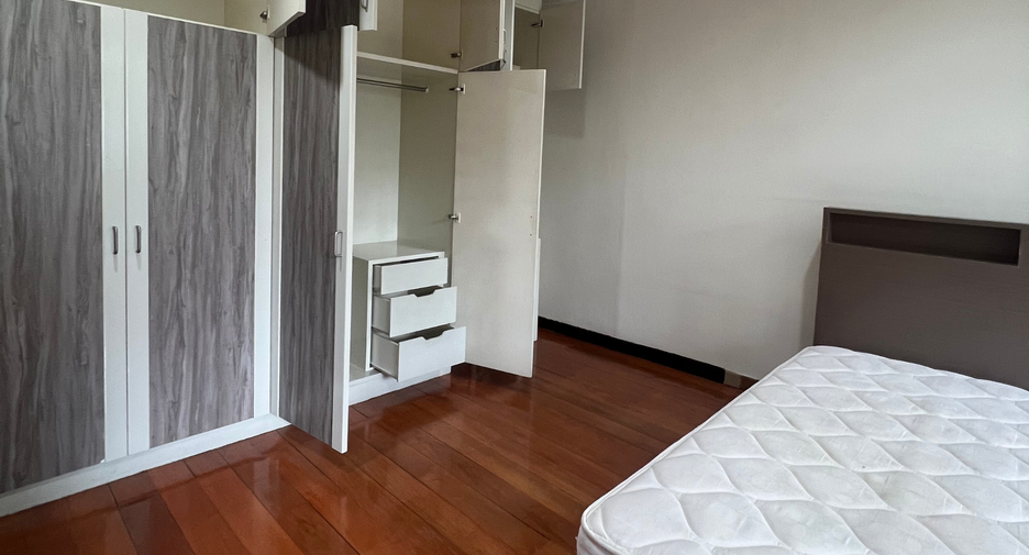 For rent 1 bed apartment in Watthana, Bangkok