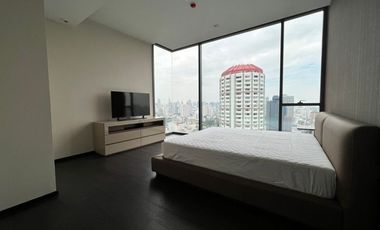Condo en alquiler de 3 habitaciones en Khlong Toei, Bangkok