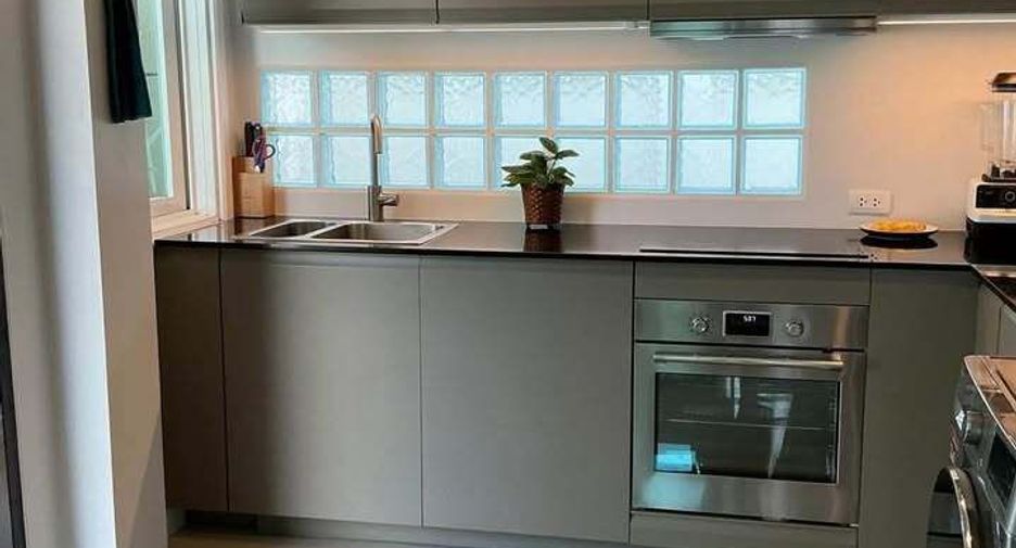 For sale and for rent 3 bedrooms house in Mueang Phuket, Phuket