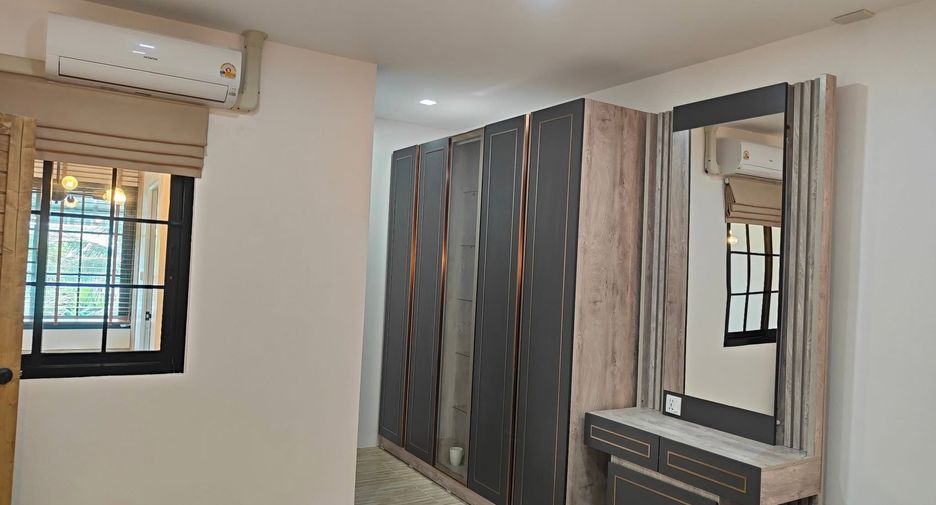 Reihenhaus zur Miete mit 2 Zimmer in Mueang Phuket, Phuket