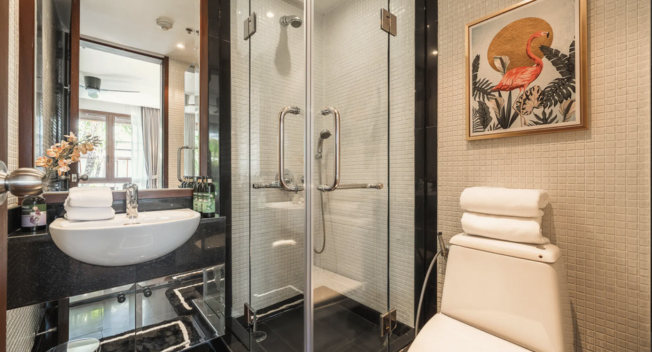 For rent 2 bedrooms condo in Mueang Phuket, Phuket