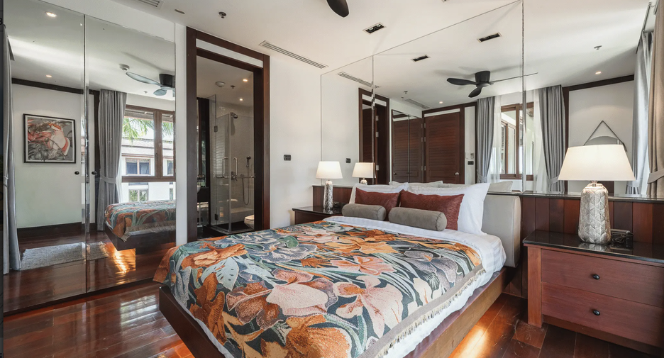 For rent 2 bedrooms condo in Mueang Phuket, Phuket