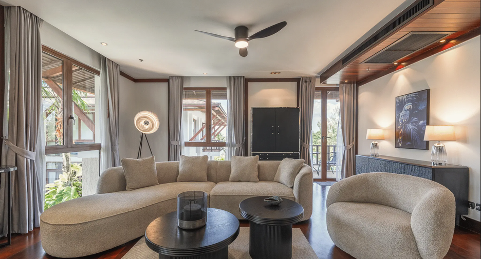 For rent 2 bedrooms condo in Mueang Phuket, Phuket