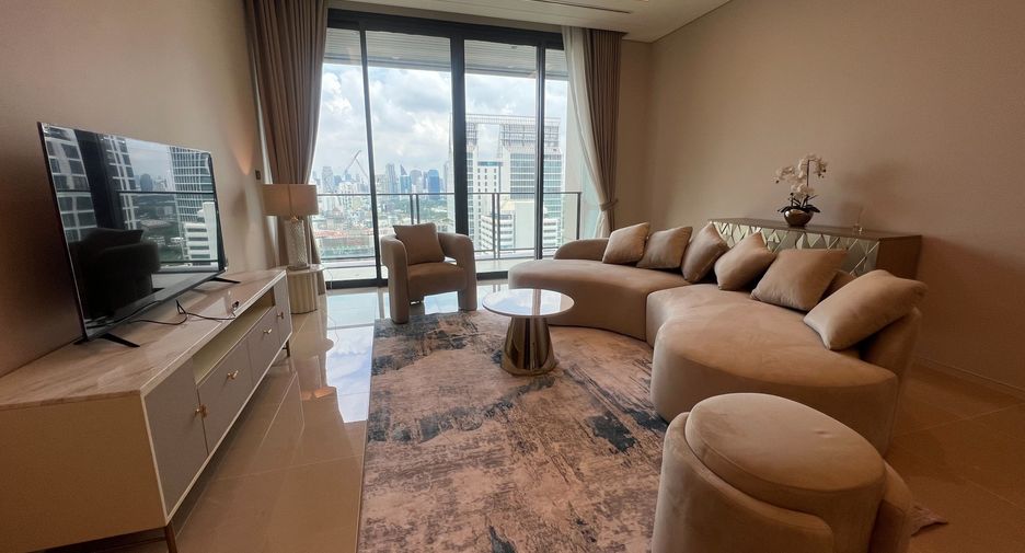 For rent 2 bedrooms condo in Pathum Wan, Bangkok