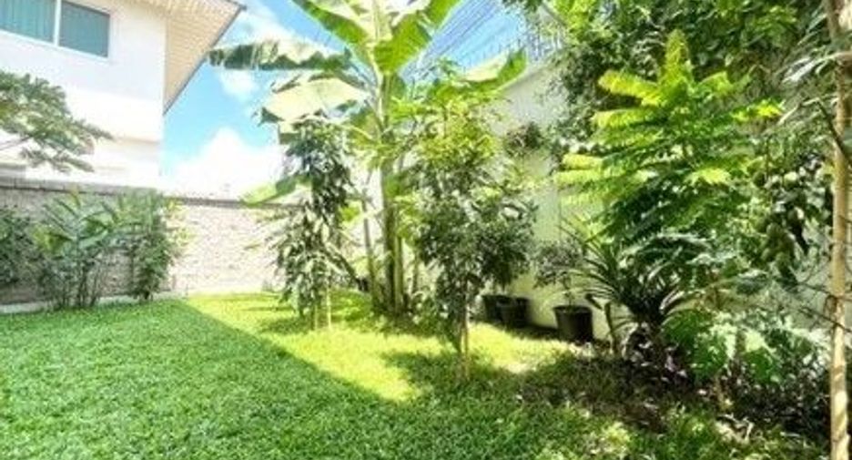 For sale 3 bedrooms house in Bang Khun Thian, Bangkok
