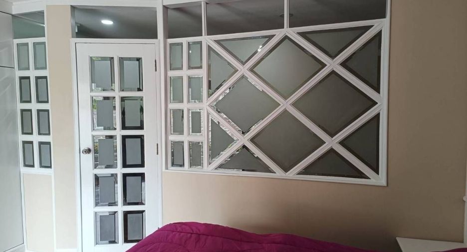 For rent 1 bed condo in Watthana, Bangkok