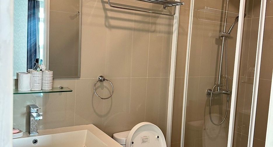 For sale 2 bedrooms condo in Si Racha, Chonburi