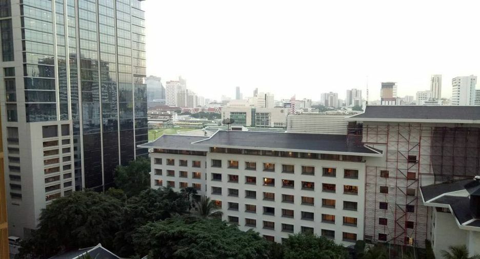 For rent 2 bedrooms condo in Pathum Wan, Bangkok