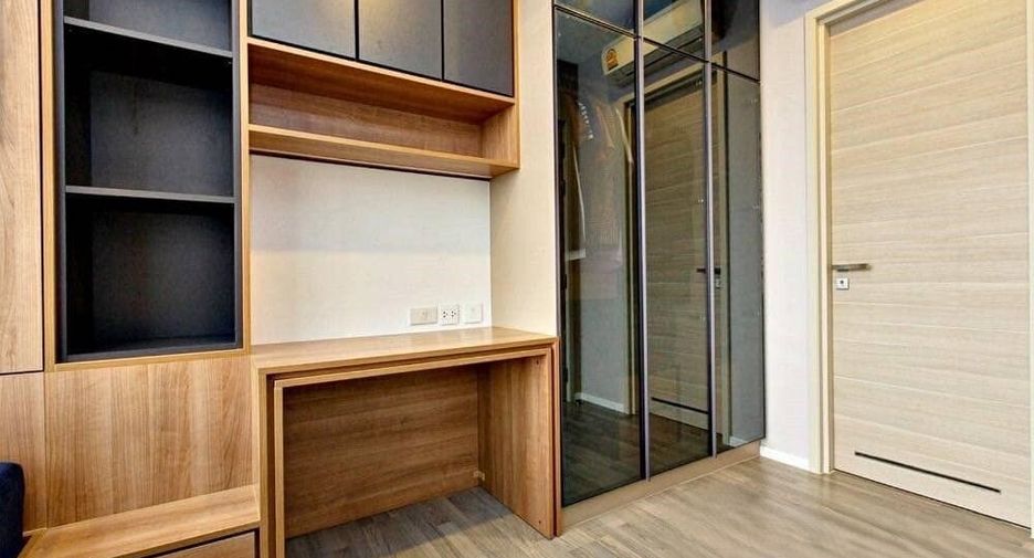 For rent 1 bed condo in Sathon, Bangkok