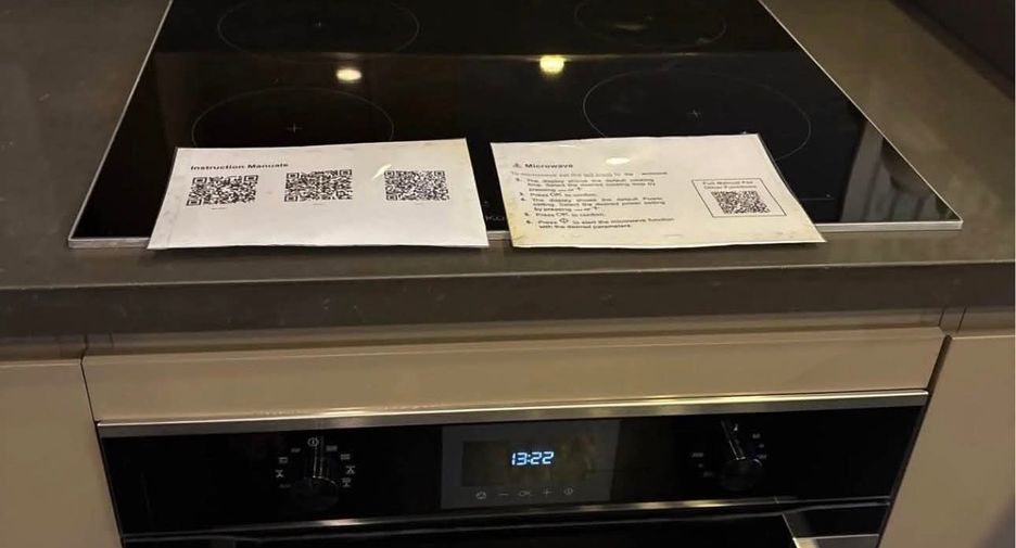 Condo en venta y en alquiler de 2 habitaciones en Watthana, Bangkok