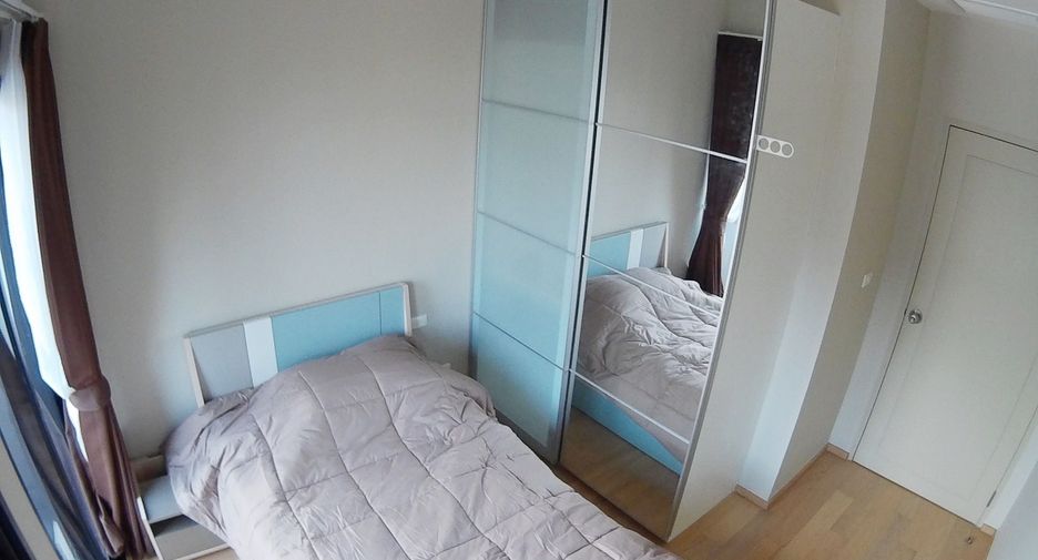 For rent 2 bedrooms condo in Khlong Toei, Bangkok