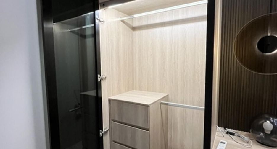 For rent 1 bed condo in Phra Khanong, Bangkok