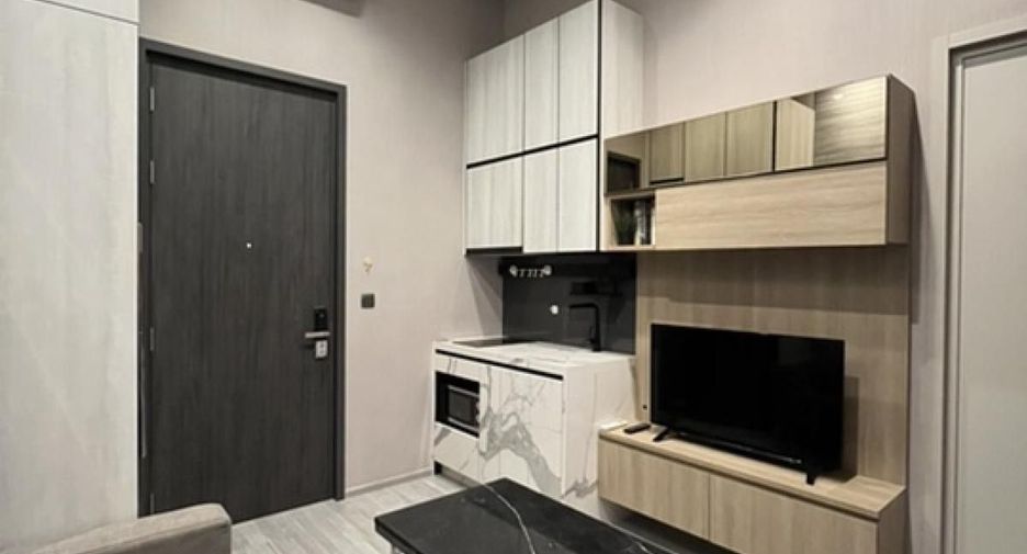 For rent 1 bed condo in Phra Khanong, Bangkok