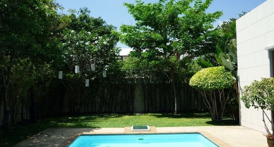 ให้เช่า 3 ห้องนอน บ้านเดี่ยว ใน บางกะปิ, กรุงเทพฯ