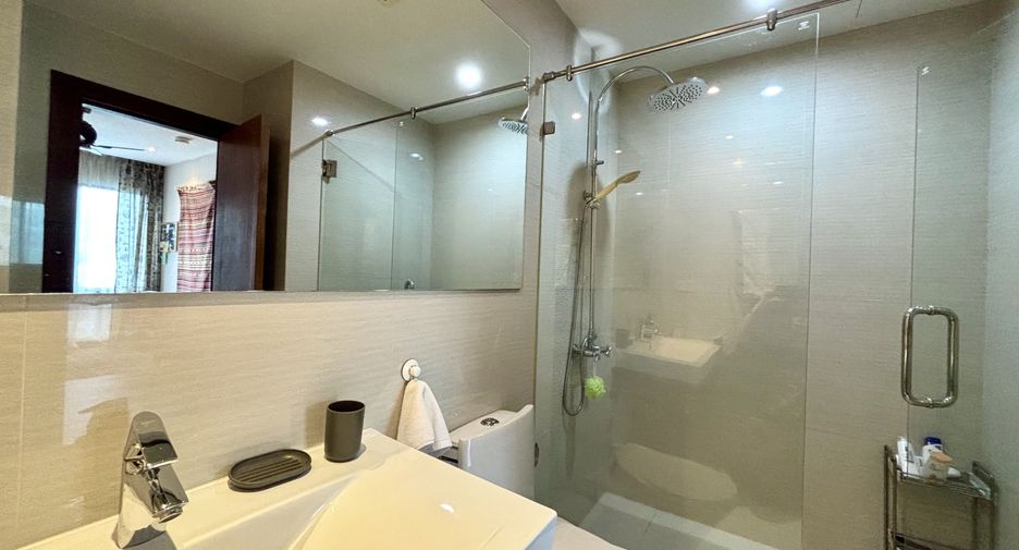 For sale 2 bedrooms apartment in Mueang Phuket, Phuket