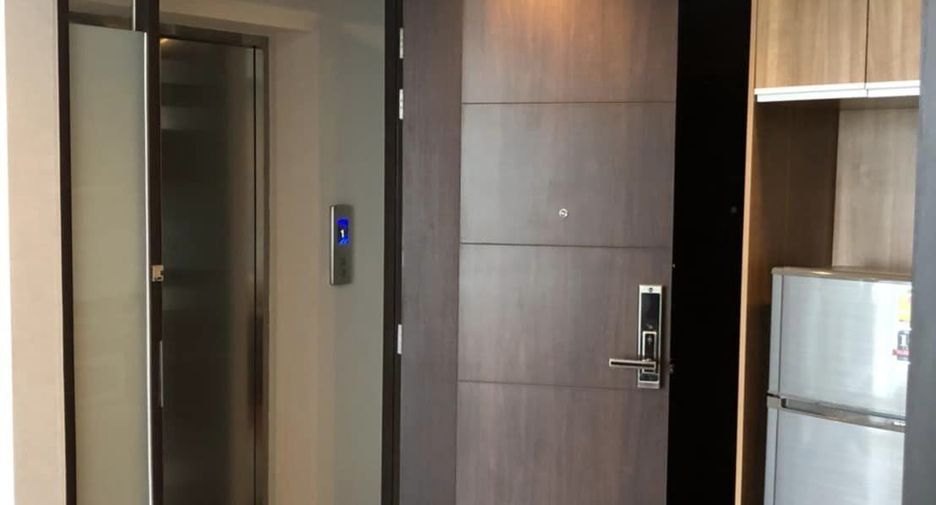 À louer 1 chambre condo à Pathum Wan, Bangkok