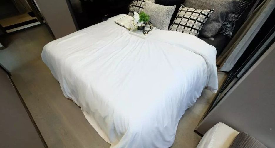 For sale 1 bed condo in Bang Rak, Bangkok