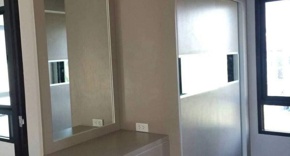 For sale 3 bedrooms house in Si Racha, Chonburi