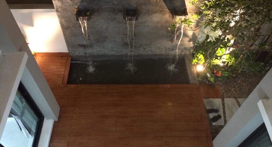 For sale 3 bedrooms house in Si Racha, Chonburi