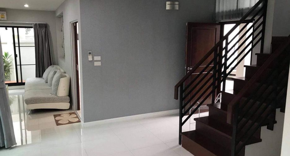 For sale 3 bedrooms house in Si Racha, Chonburi