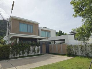 Villa zum Kauf und zur Miete mit 4 Zimmer in Mueang Phuket, Phuket