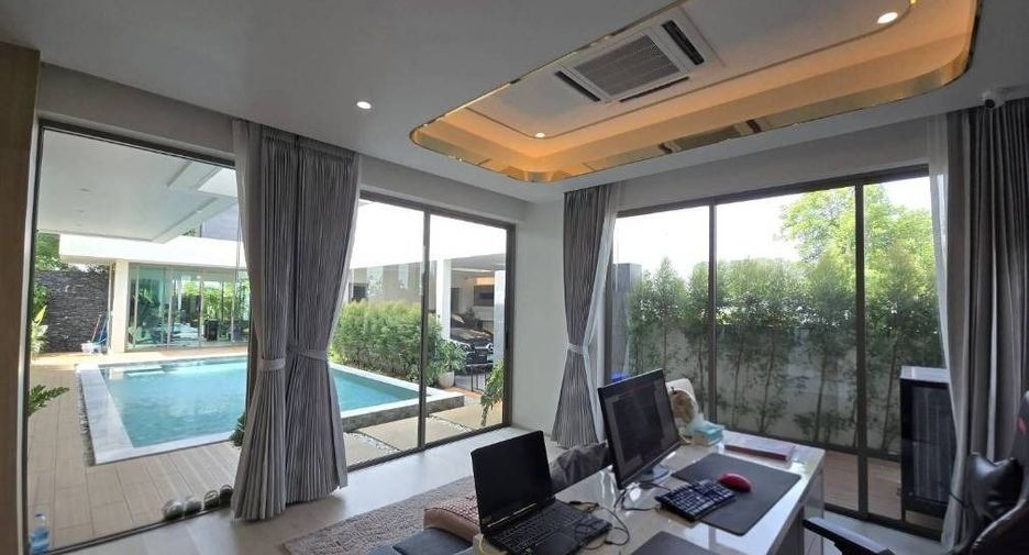 For sale and for rent 4 bedrooms villa in Mueang Phuket, Phuket