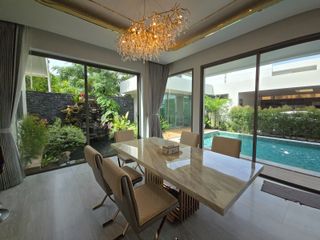 Villa zum Kauf und zur Miete mit 4 Zimmer in Mueang Phuket, Phuket