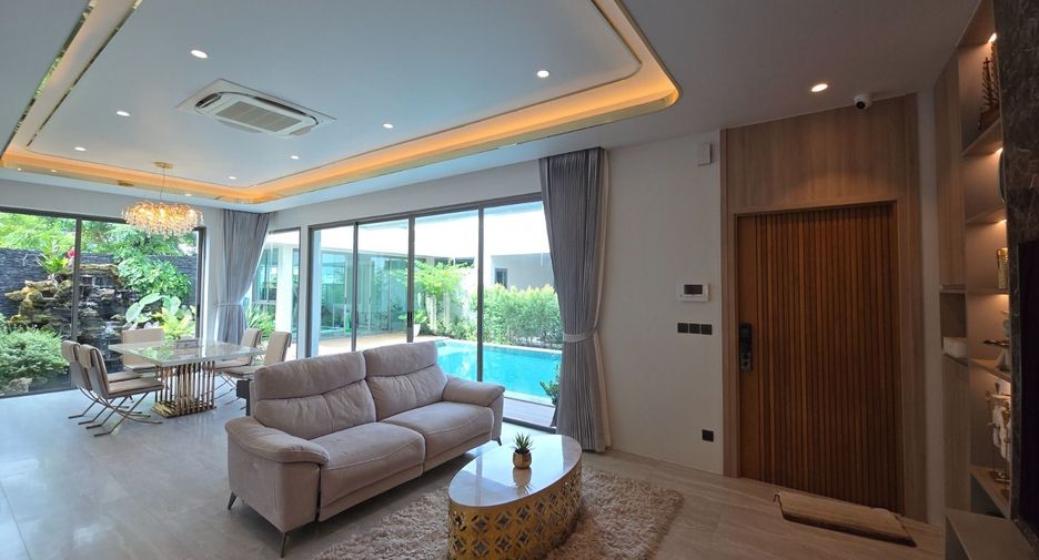 For sale and for rent 4 bedrooms villa in Mueang Phuket, Phuket