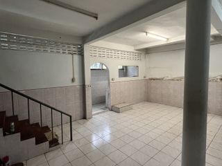 For sale 4 bedrooms townhouse in Bang Sue, Bangkok