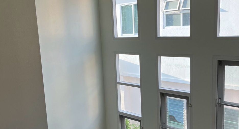 For rent 3 bedrooms house in Lat Krabang, Bangkok