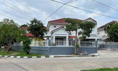 Casa en alquiler de 3 habitaciones en Lat Krabang, Bangkok