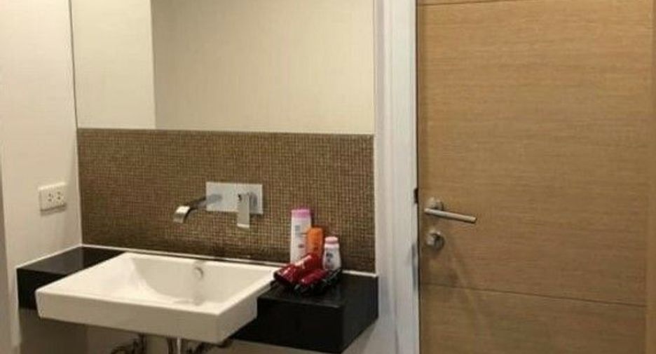 Condo en alquiler de 1 habitaciones en Khlong Toei, Bangkok