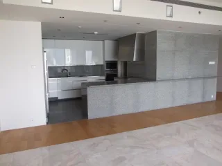 Wohnung zur Miete mit 3 Zimmer in Sathon, Bangkok