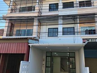 For sale 2 bedrooms townhouse in Mueang Phuket, Phuket