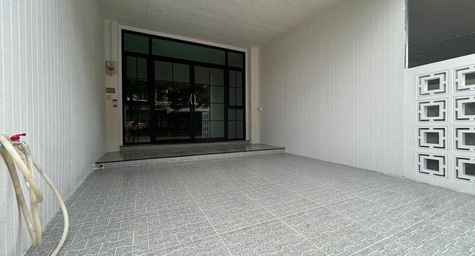 For sale 2 bedrooms townhouse in Mueang Phuket, Phuket