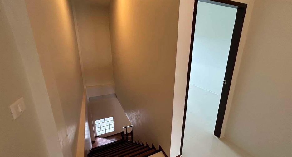For sale 2 bedrooms townhouse in Mueang Phuket, Phuket