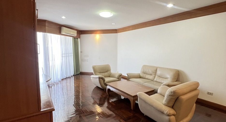 For rent 2 bedrooms condo in Bang Na, Bangkok