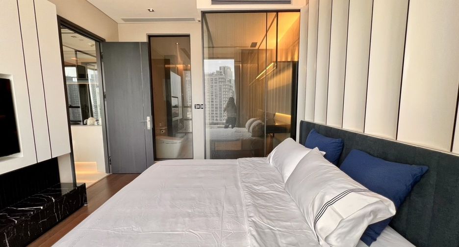 For rent 2 bedrooms condo in Watthana, Bangkok