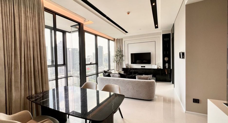 For rent 2 bedrooms condo in Watthana, Bangkok