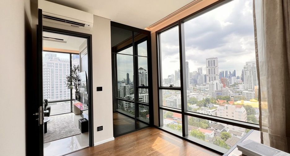 For rent 2 bedrooms condo in Watthana, Bangkok