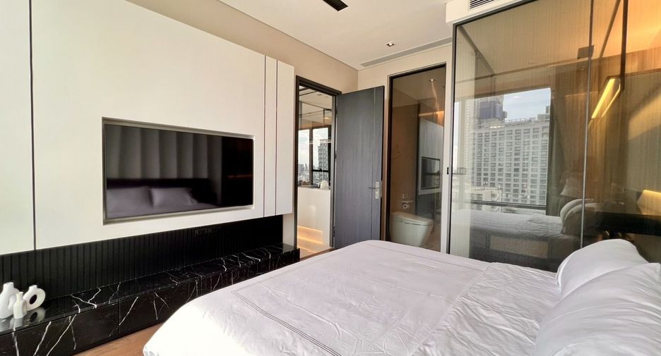 For rent 2 bedrooms condo in Watthana, Bangkok